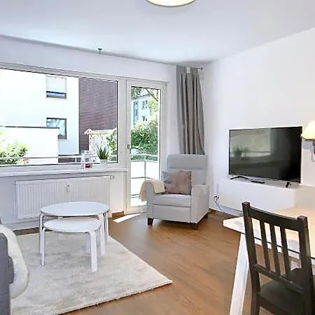 Apartmenthaus In Der Arnoldstrasse 아파트 보훔