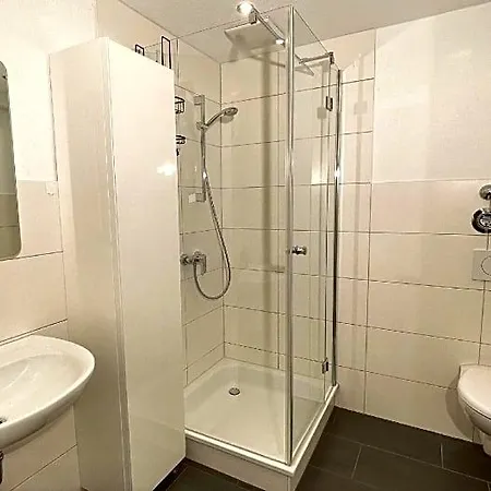 Apartmenthaus In Der Arnoldstrasse 아파트 보훔